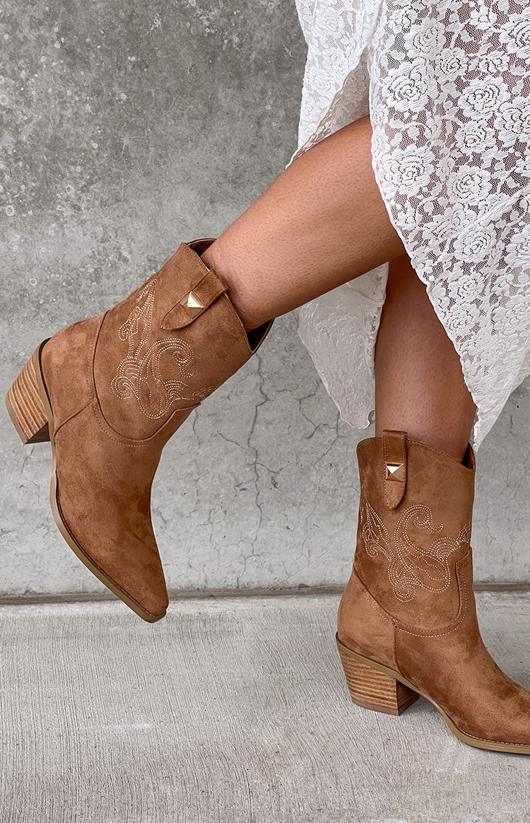 Billini Darla Tan Cowboy Boots-Vavasi.All Rights Reserved.