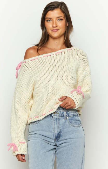 Bea Cream Sweater-Vavasi.All Rights Reserved.