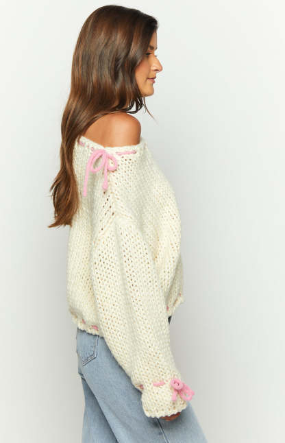 Bea Cream Sweater-Vavasi.All Rights Reserved.