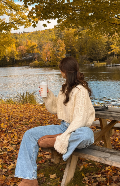 Belmont Cream Sweater-Vavasi.All Rights Reserved.