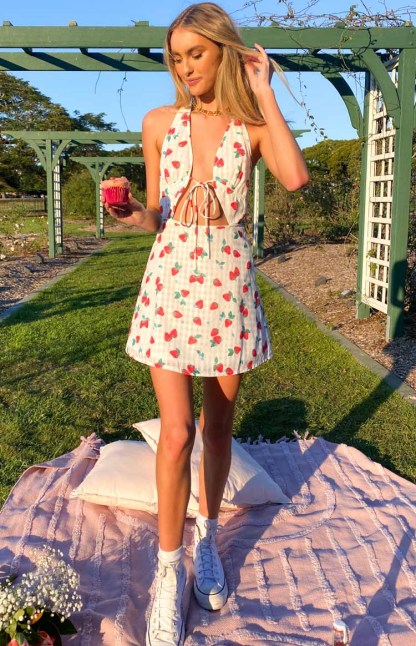 Billie White Halter Mini Dress-Vavasi.All Rights Reserved.