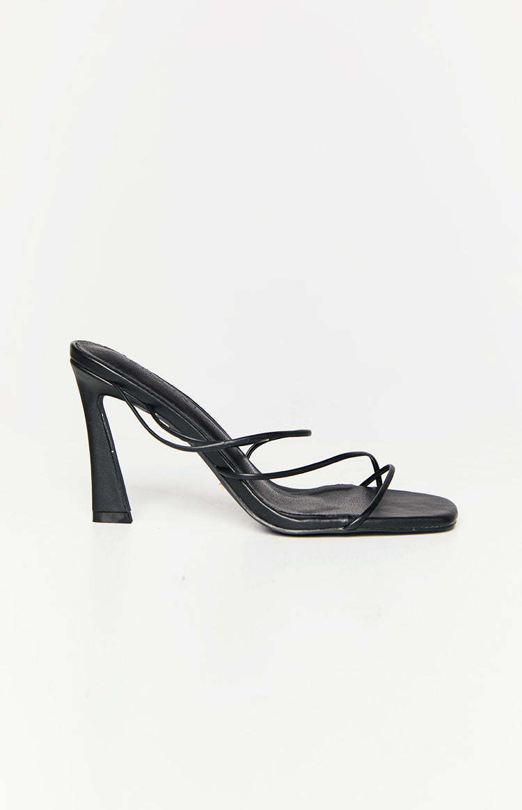 Billini Irvina Black Heels-Vavasi.All Rights Reserved.