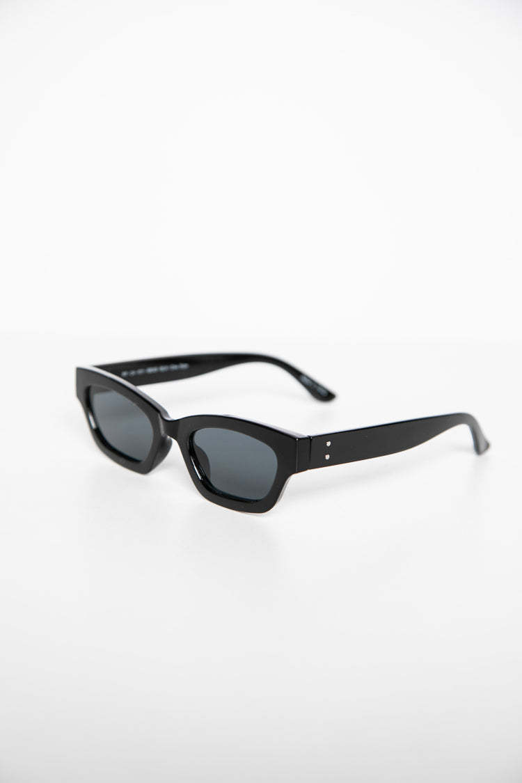 Black Slimline Sunglasses-Vavasi.All Rights Reserved.