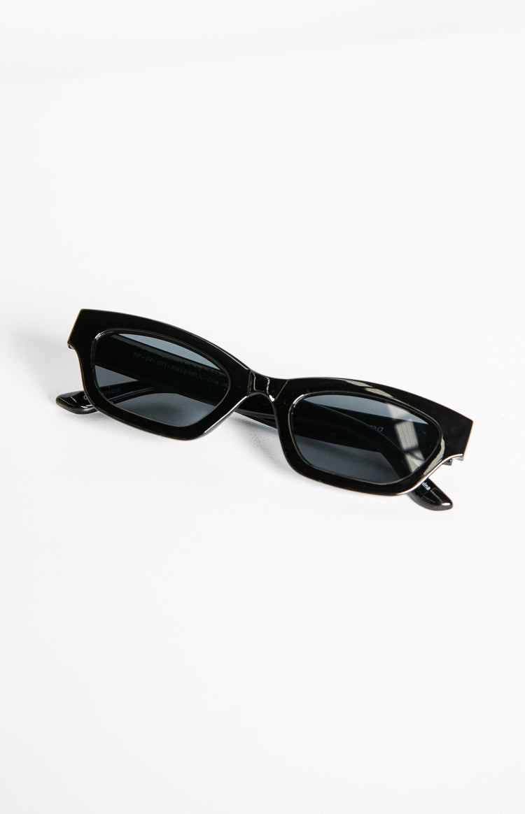 Black Slimline Sunglasses-Vavasi.All Rights Reserved.