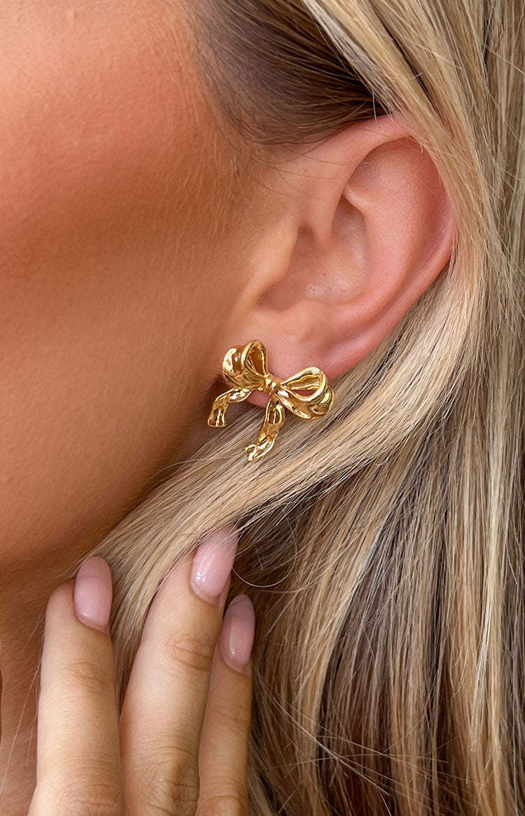 Calista Gold Bow Earrings-Vavasi.All Rights Reserved.