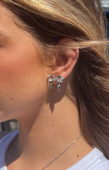 Calista Silver Bow Earrings-Vavasi.All Rights Reserved.