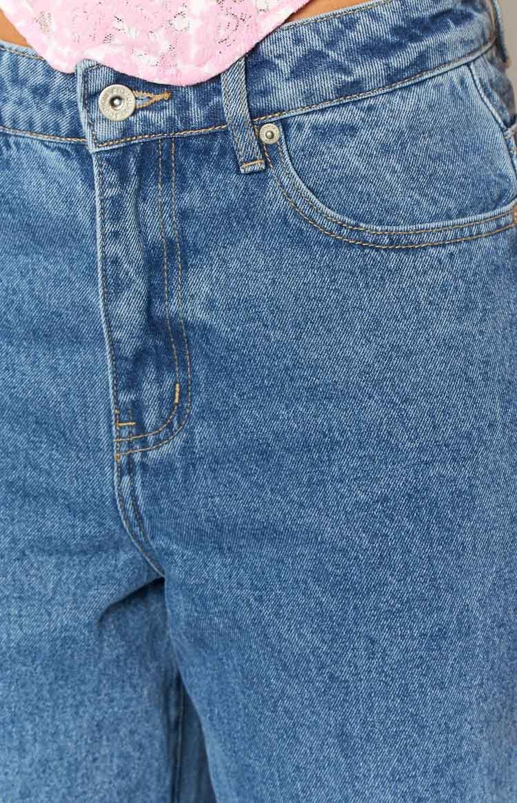 Calliope Mid Wash Mid Rise Slouchy Jeans-Vavasi.All Rights Reserved.