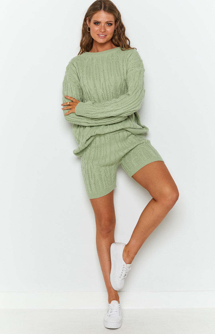 Capri Dream Shorts Sage-Vavasi.All Rights Reserved.