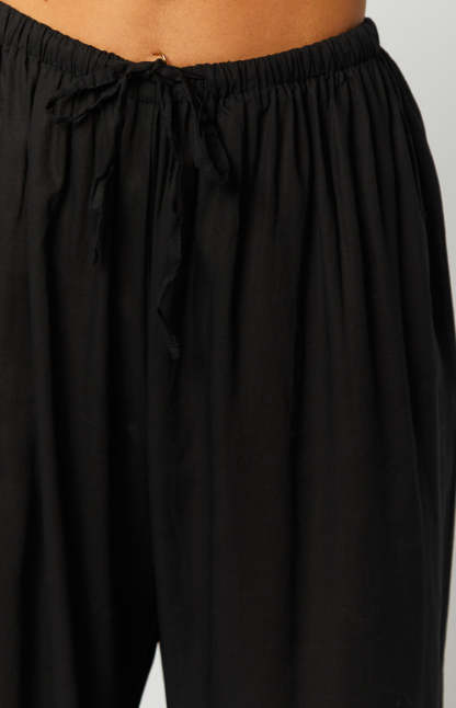 Cici Black Drawstring Pants-Vavasi.All Rights Reserved.
