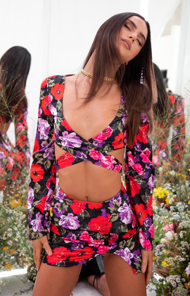 Clea Red Floral Mini Skirt-Vavasi.All Rights Reserved.