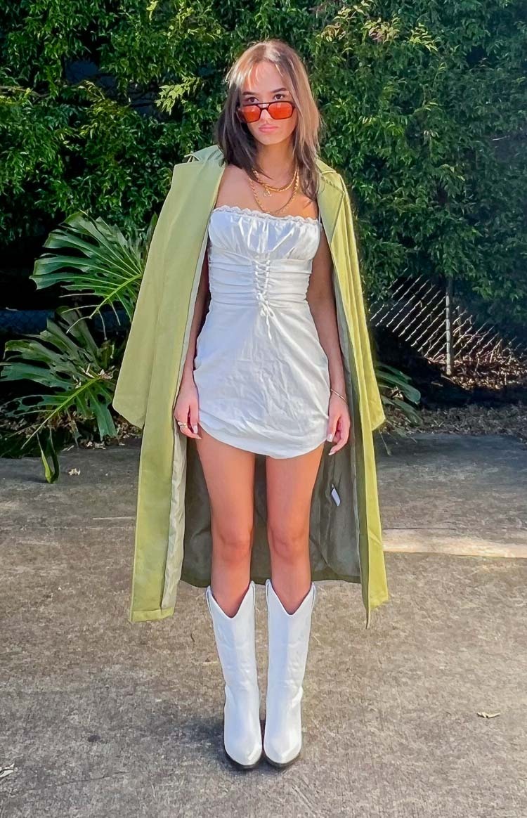 Daisy White Mini Dress-Vavasi.All Rights Reserved.