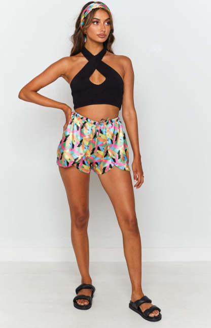 Danna Wrap Shorts Tropical-Vavasi.All Rights Reserved.