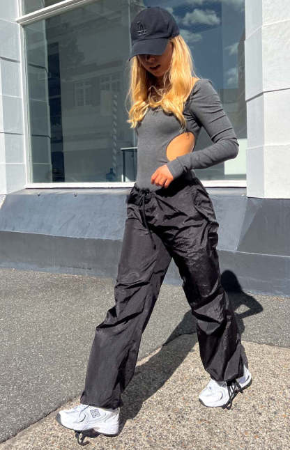 Davina Black Drawcord Pants-Vavasi.All Rights Reserved.