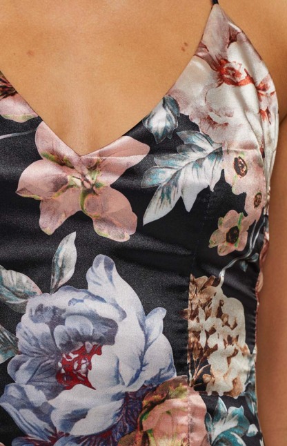 Davina Floral Split Mini Dress-Vavasi.All Rights Reserved.