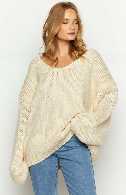 Delvey Cream Chunky Knit Sweater-Vavasi.All Rights Reserved.