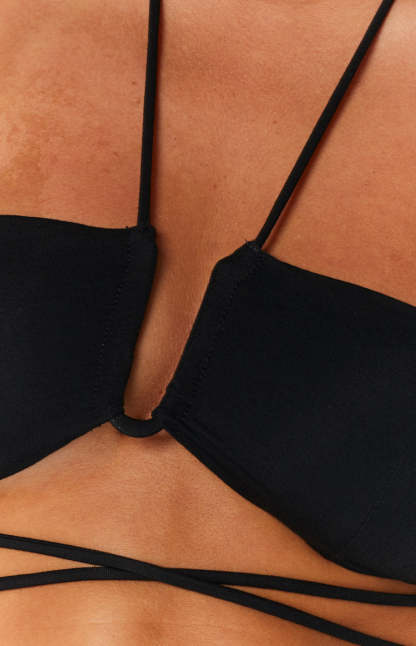 Dixie Black Halter Top-Vavasi.All Rights Reserved.
