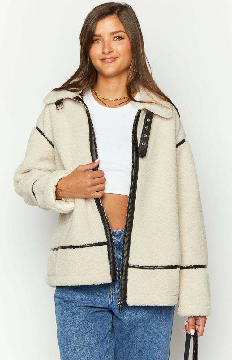 Dream White Teddy Jacket-Vavasi.All Rights Reserved.