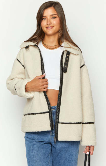 Dream White Teddy Jacket-Vavasi.All Rights Reserved.