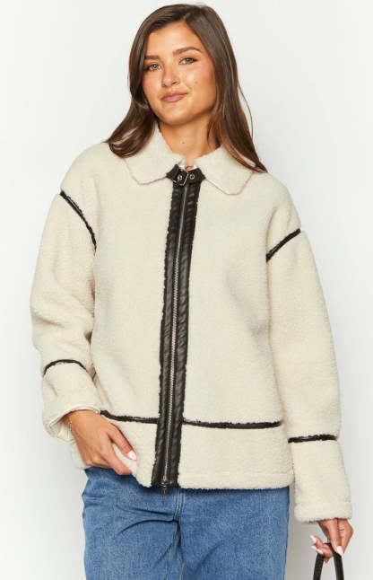 Dream White Teddy Jacket-Vavasi.All Rights Reserved.