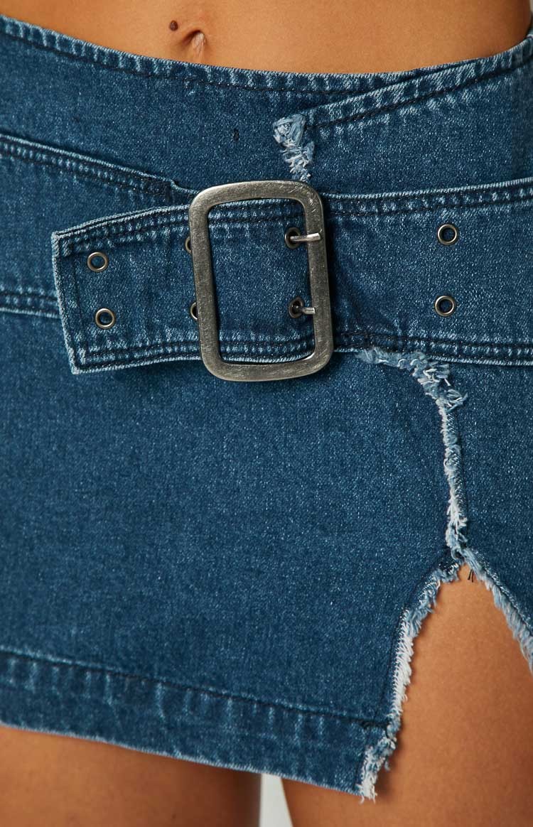 Elouise Buckle Denim Mini Skirt-Vavasi.All Rights Reserved.