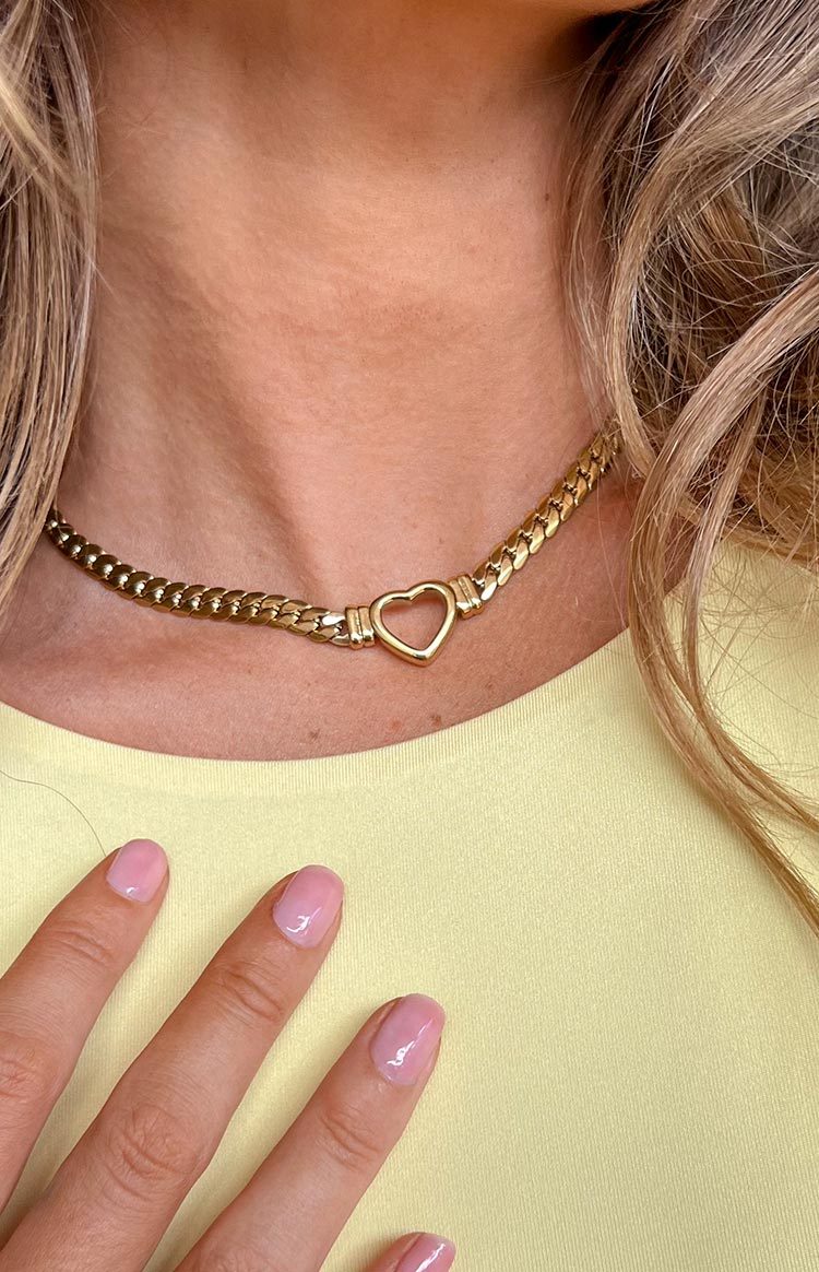 Everly Gold Plated Stainless Steel Heart Necklace-Vavasi.All Rights Reserved.