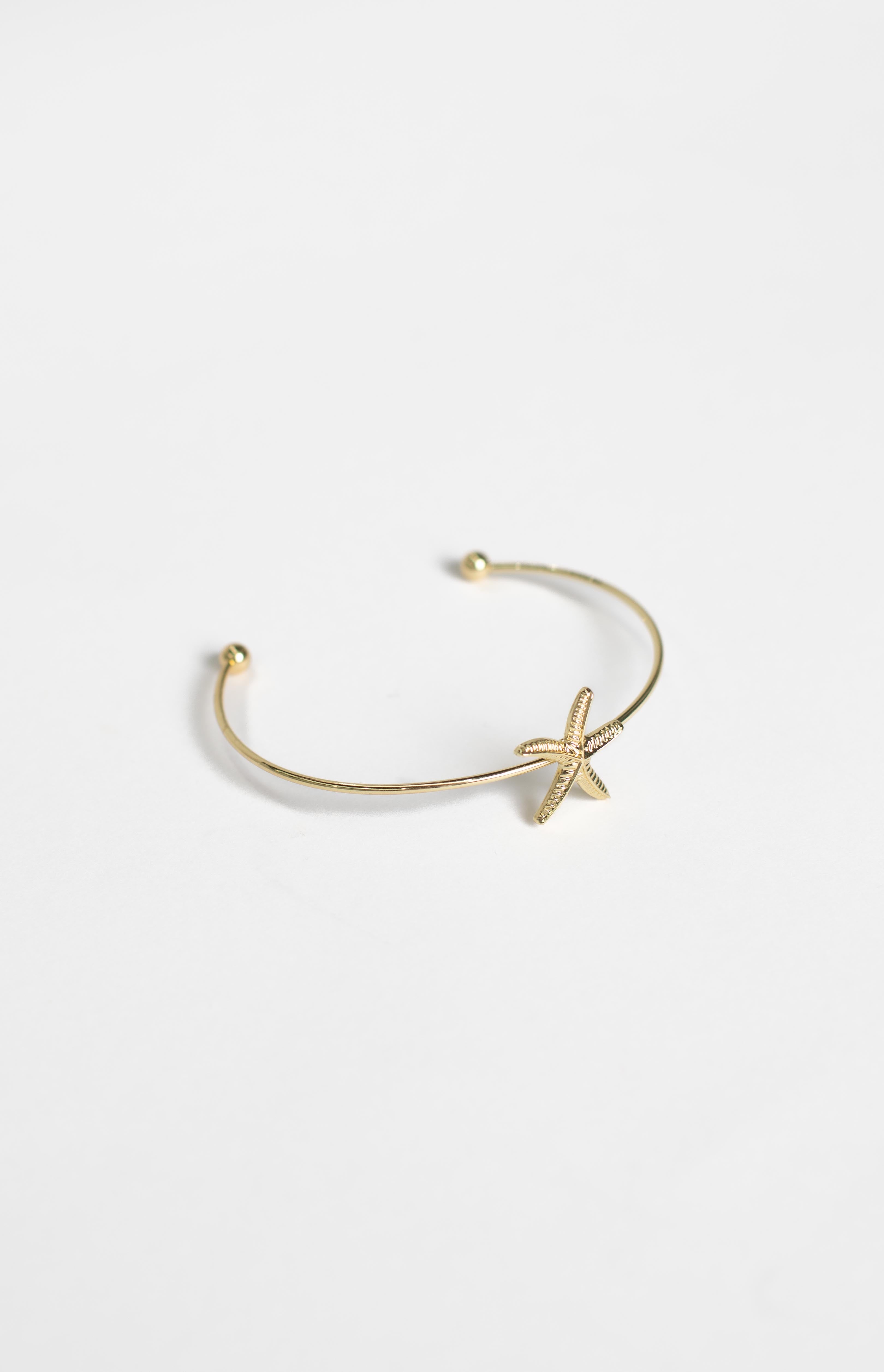 Gia Gold Bracelet Set-Vavasi.All Rights Reserved.