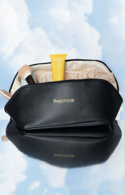 VavasiBlack Zipper Cosmetic Bag-Vavasi.All Rights Reserved.