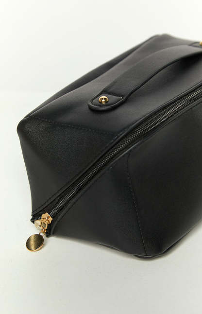 VavasiBlack Zipper Cosmetic Bag-Vavasi.All Rights Reserved.