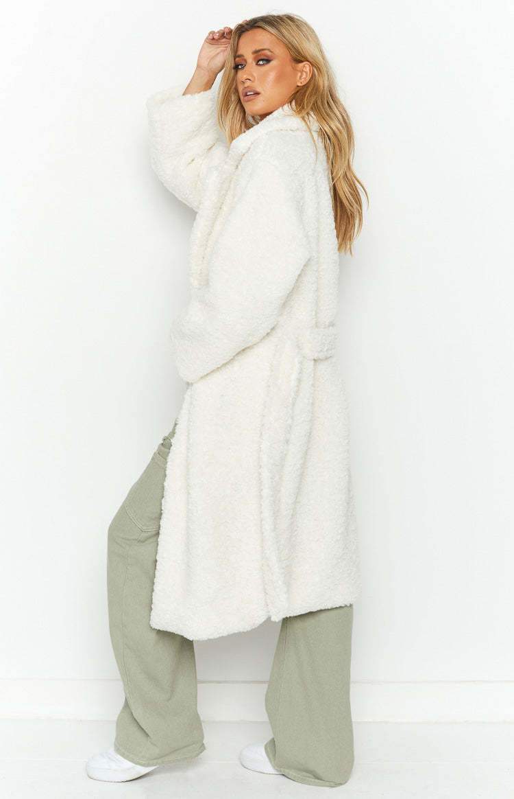 Harlen White Teddy Coat-Vavasi.All Rights Reserved.