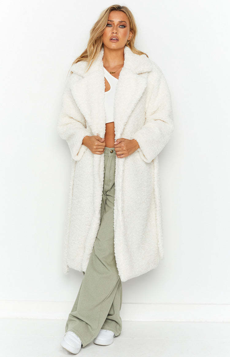 Harlen White Teddy Coat-Vavasi.All Rights Reserved.