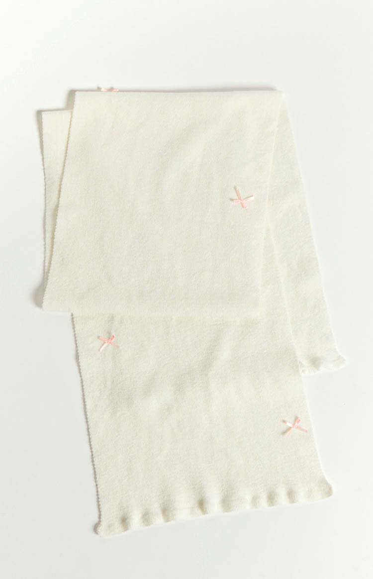 Izzy White Knitted Bow Scarf-Vavasi.All Rights Reserved.