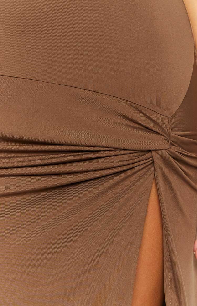 Jacinta Brown Maxi Dress-Vavasi.All Rights Reserved.
