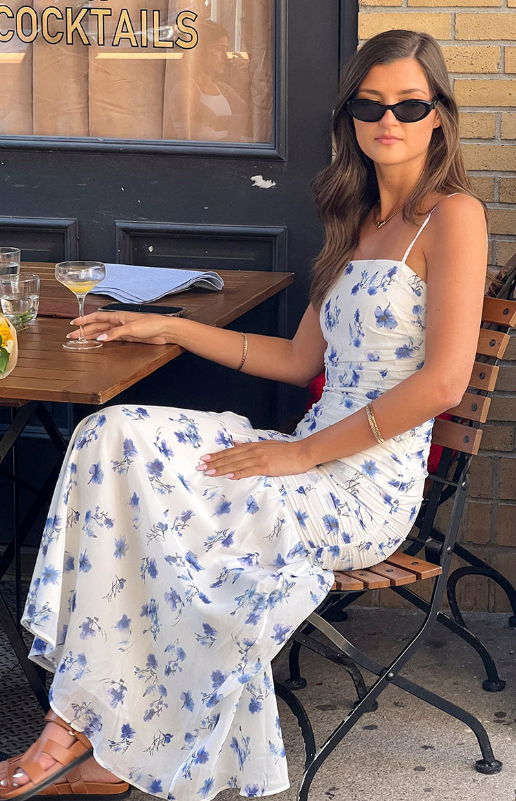 Kelee White Floral Maxi Dress-Vavasi.All Rights Reserved.