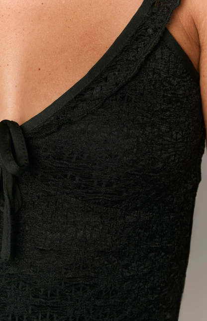 Kienna Black Mini Dress-Vavasi.All Rights Reserved.