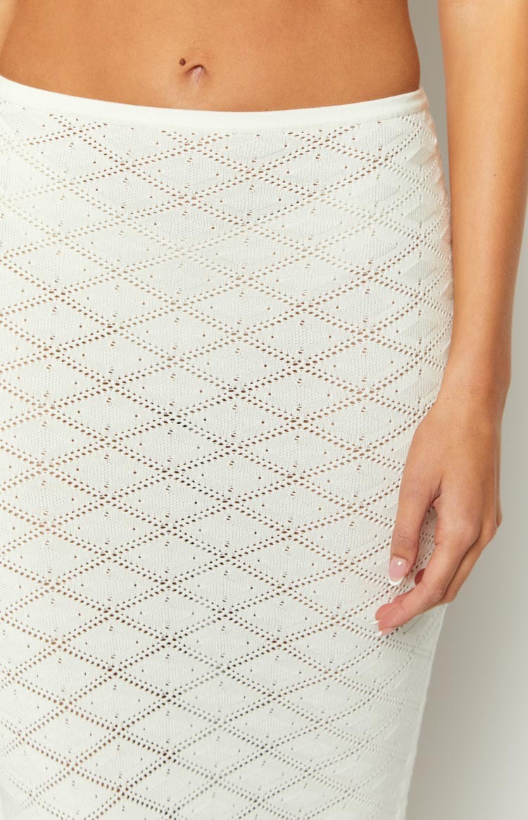 Kasey White Knit Maxi Skirt-Vavasi.All Rights Reserved.