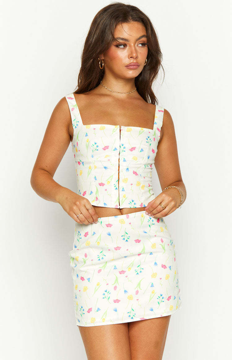 Kierra White Floral Mini Skirt-Vavasi.All Rights Reserved.