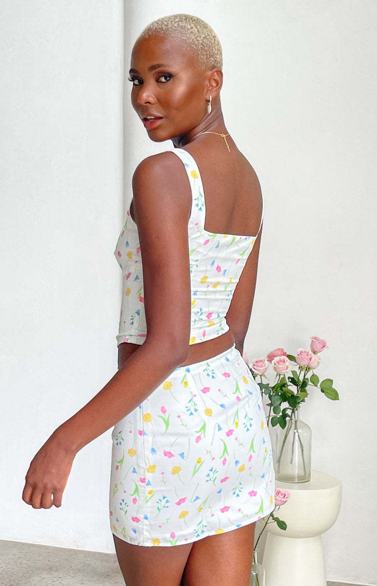 Kierra White Floral Mini Skirt-Vavasi.All Rights Reserved.