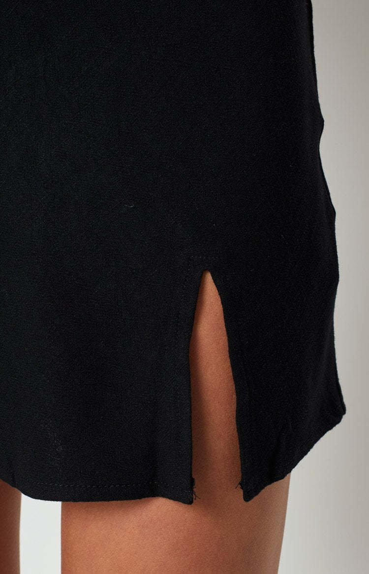 Laura Mini Skirt Black-Vavasi.All Rights Reserved.