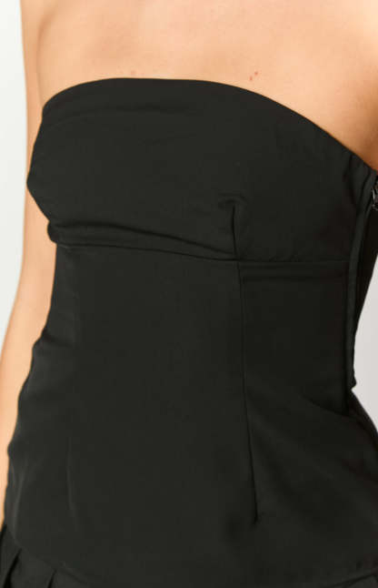 Layi Black Strapless Top-Vavasi.All Rights Reserved.