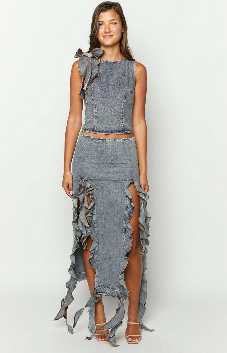 Lioness Rendezvous Faded Denim Top-Vavasi.All Rights Reserved.