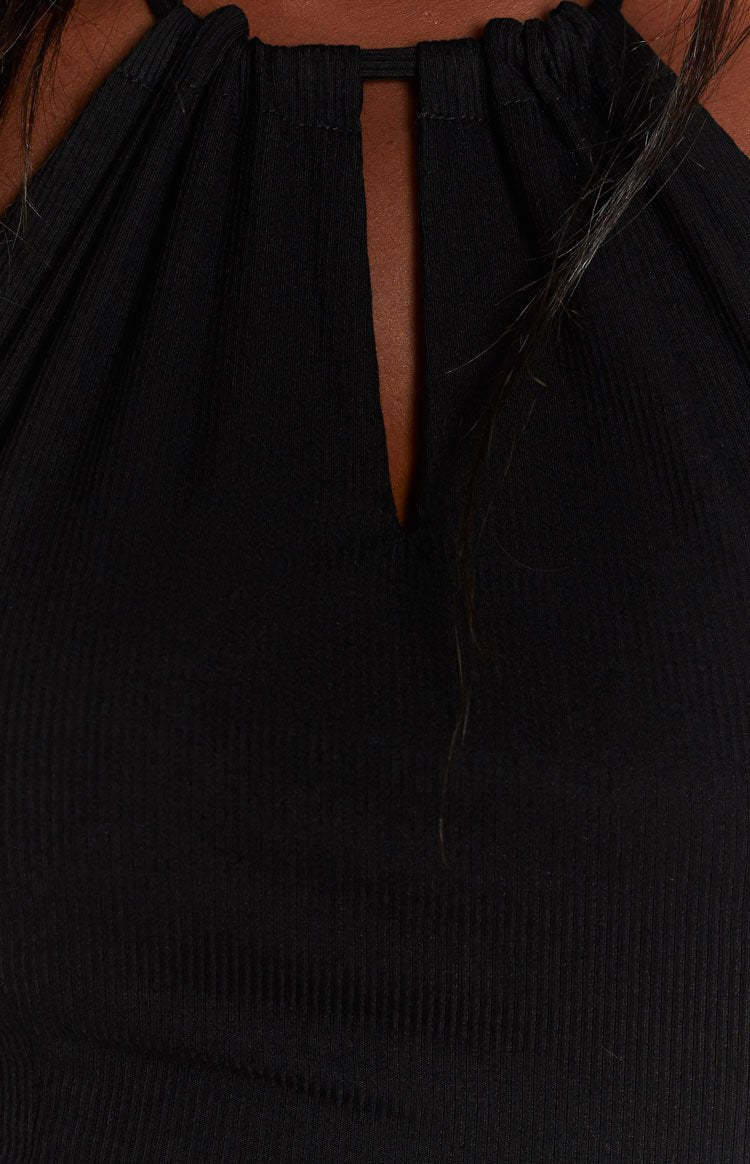 Long Island Crop Top Black-Vavasi.All Rights Reserved.