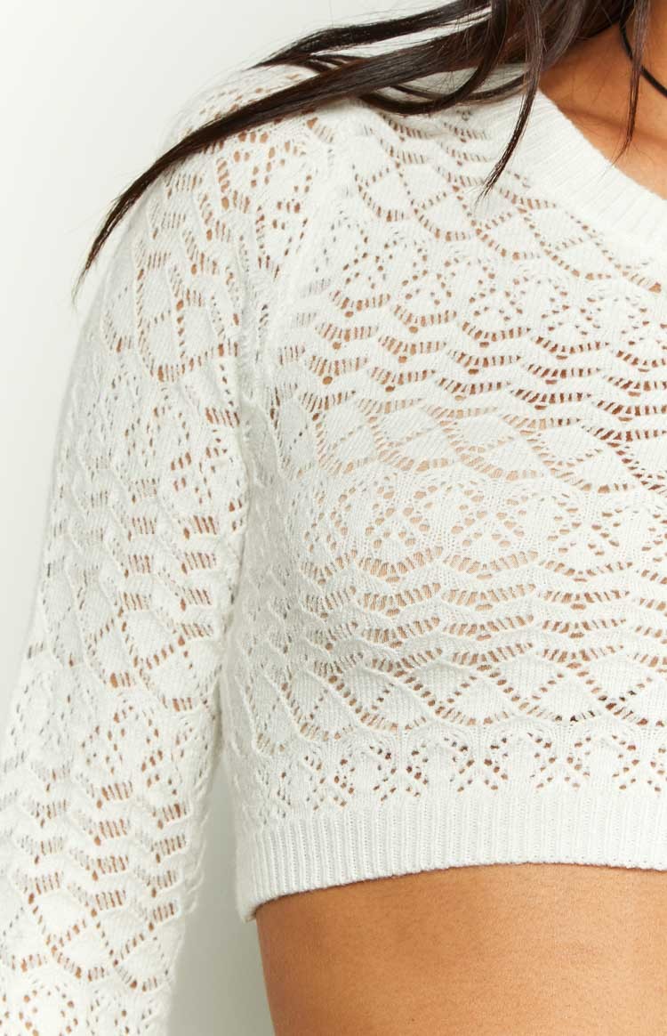 Lorri White Knit Ruffle Top-Vavasi.All Rights Reserved.