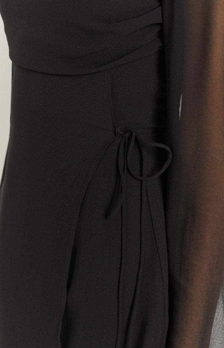 Lucy Black Long Sleeve Mini Dress-Vavasi.All Rights Reserved.