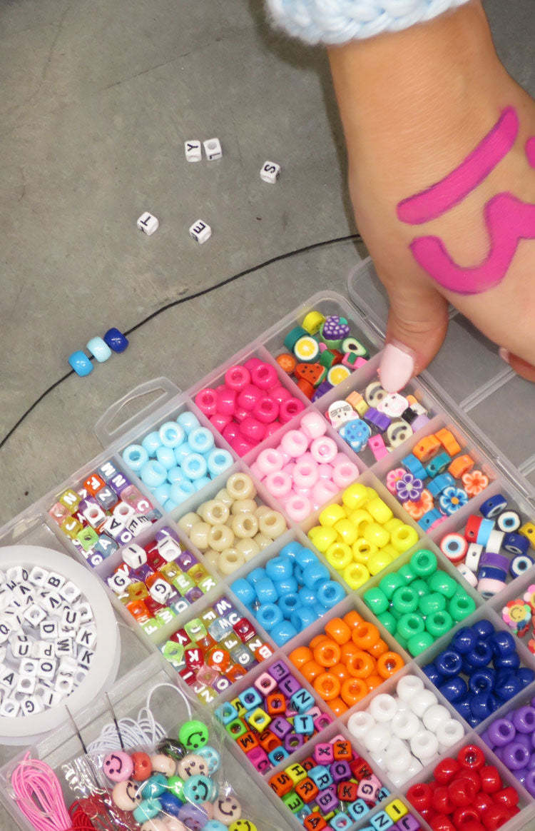 Make It Mine Bracelet Kit-Vavasi.All Rights Reserved.