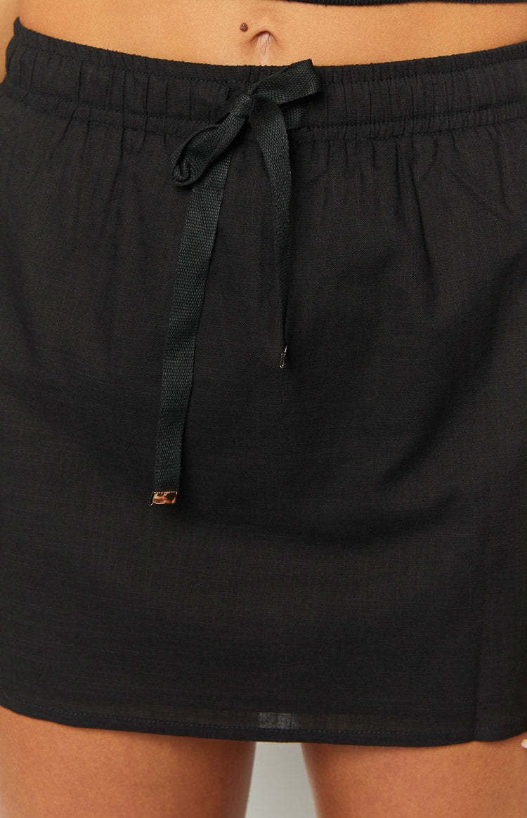 Maven Black Mini Skirt-Vavasi.All Rights Reserved.