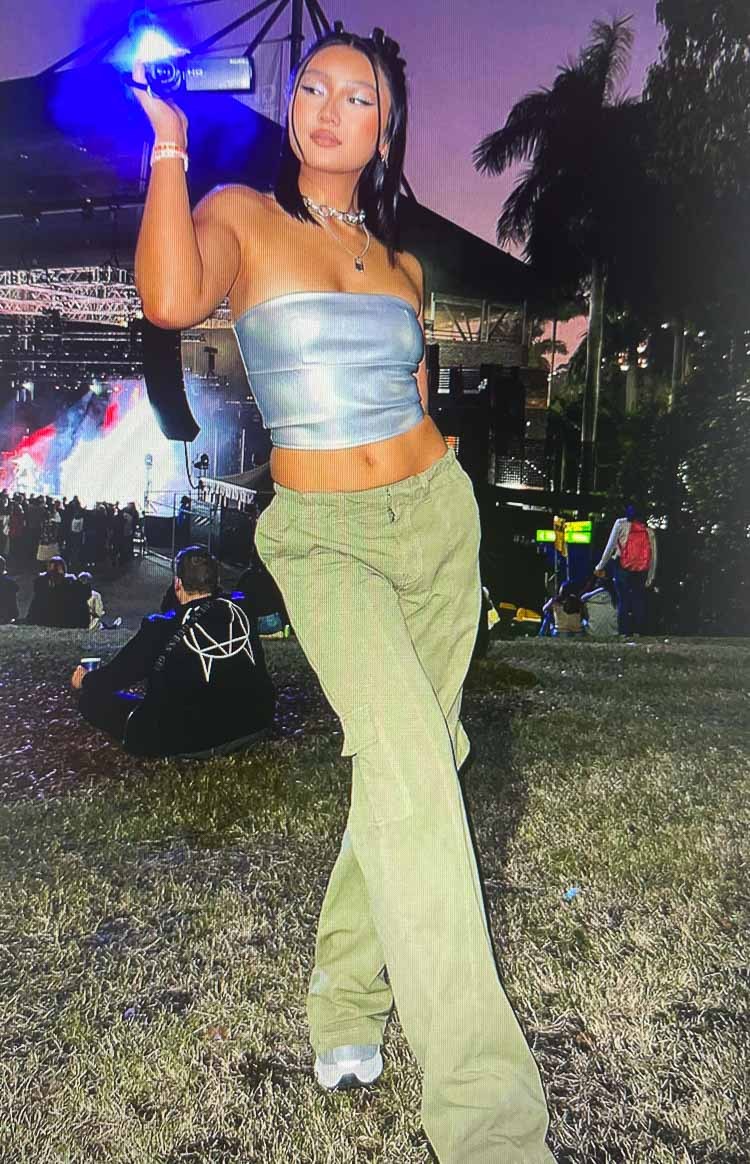 Millie Khaki Low Rise Cargo Trousers-Vavasi.All Rights Reserved.
