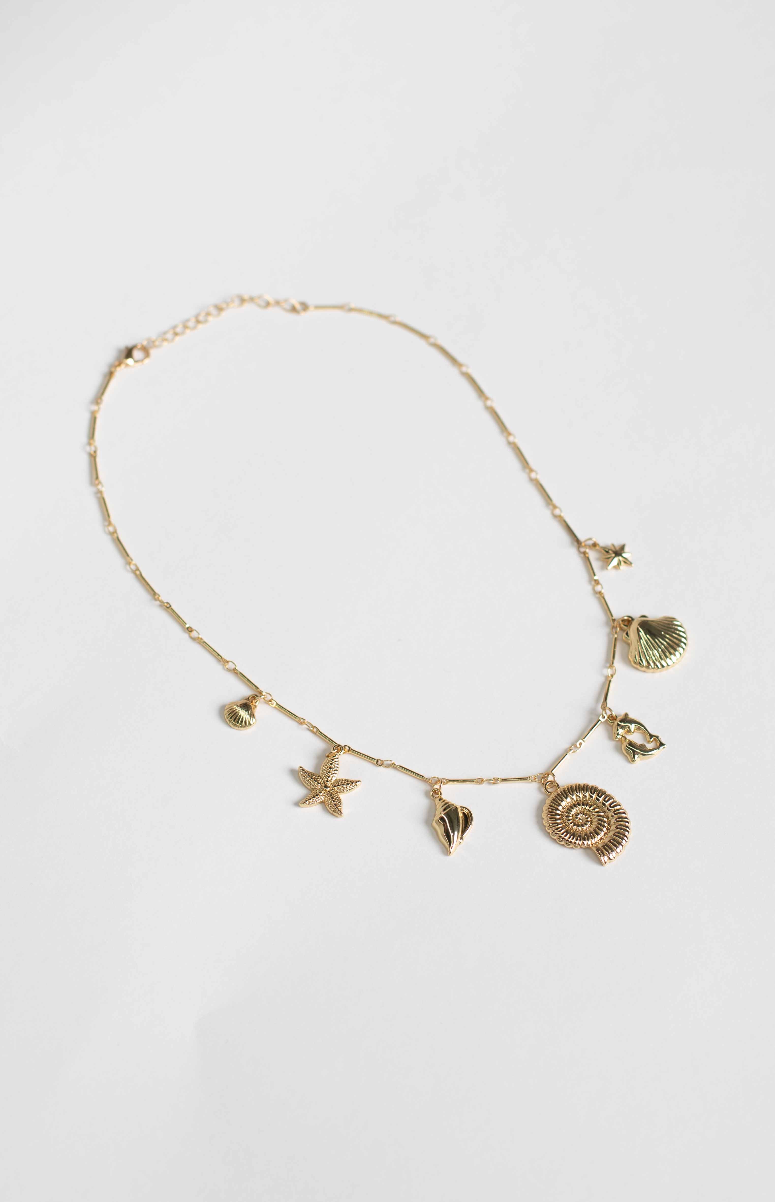Myra Gold Pendant Necklace-Vavasi.All Rights Reserved.