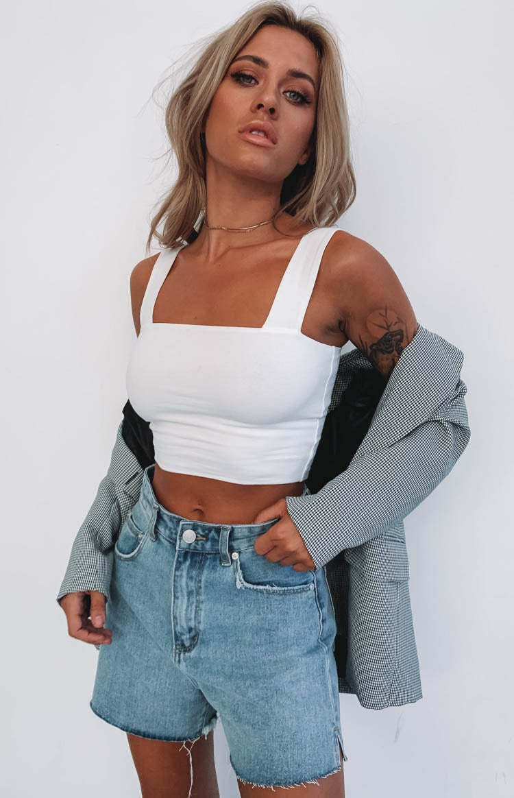 Nellie Crop White-Vavasi.All Rights Reserved.