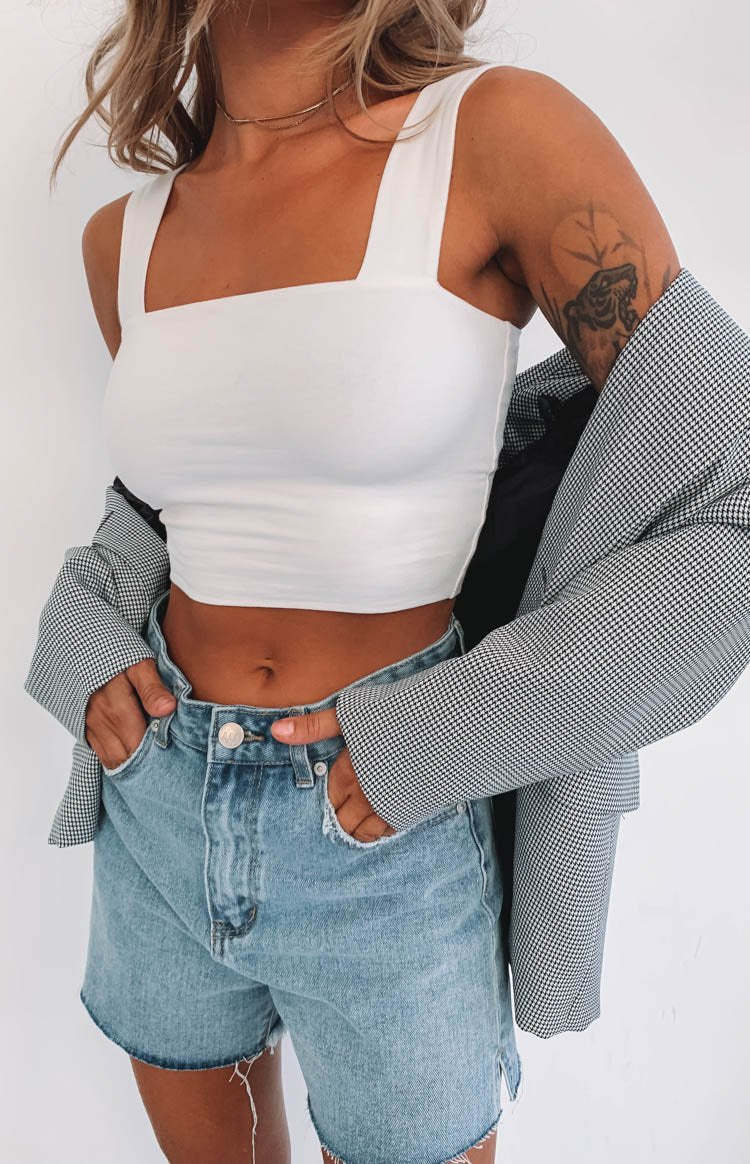 Nellie Crop White-Vavasi.All Rights Reserved.