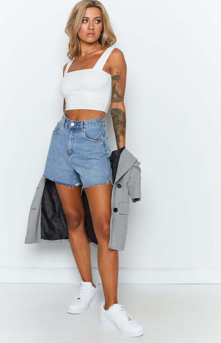Nellie Crop White-Vavasi.All Rights Reserved.